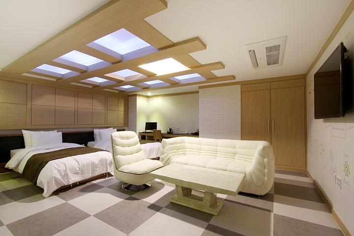 Suwon Orsay Business Hotel Kültér fotó