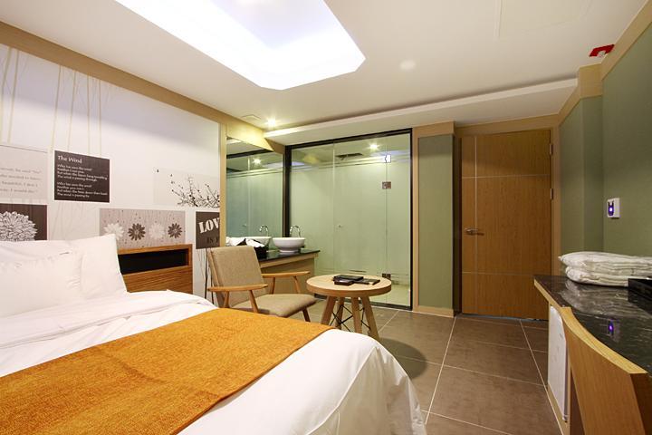 Suwon Orsay Business Hotel Kültér fotó