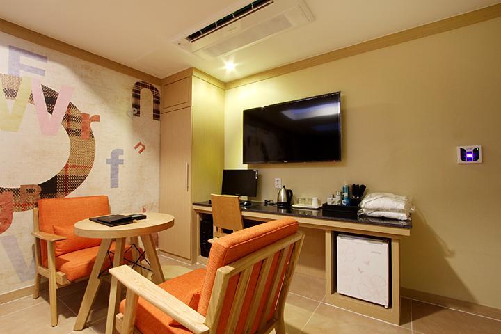 Suwon Orsay Business Hotel Kültér fotó